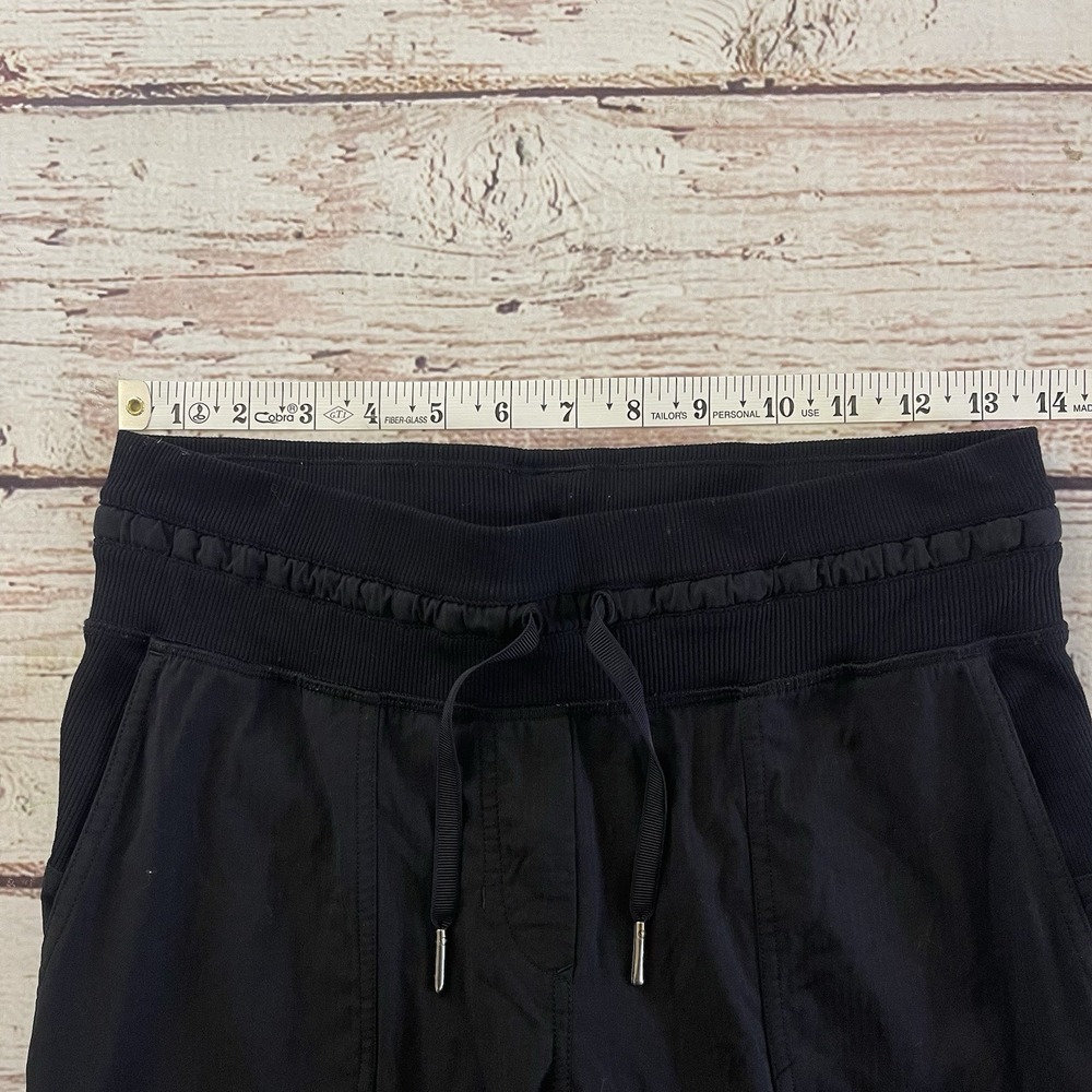 Lululemon Street To Studio Pant II Size 4‎ Inseam 23"Black Pockets Women's - Picture 5 of 10